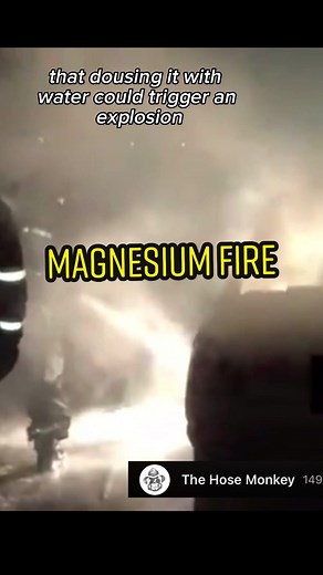 Magnesium Makes Water Explode 😱 Unveiling the Fiery Peril: Confronting Magnesium Fires 🔥🧪 #ScienceExploration #FirefightingAdventures #MagnesiumHazards #SafetyFirst #FireFighter #Chemistry #creativityprogram