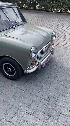 🙌🏼Absolutely Stunning 🙌🏼 Owner: @lextoration #racecar #classiccar #mini #race #carsofinstagram #carporn #cars #minicooper #classicmini #oldmini | Muhammet Fındık