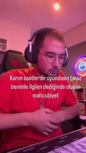 İbrahim Doğan on Instagram: "Ama ben onu çok seviyorum 🥹 . . . . #Reklam (Marka göründüğü için mecburen reklam) Sistem Özelliklerim ve Ekipmanlarım : -Asus Rog Strix 4090 Ekran Kartı -Asus Rog Strix X670E-A Gaming Wifi Anakart -AMD Ryzen 9 7950X3D İşlemci -Corsair Vengeance 5200mHz 64 GB Ram -Kingston 6500Mb/s yazma ve okuma 4 TB M.2 SSD -Asus Rog Loki 1200w Güç Kaynağı -Asus Rog Ryujin 360mm ARGB Sıvı Soğutma -Asus Rog Strix Hyperion Kasa -Asus Rog Strix HerculX Ekran Kartı Tutucu -Asus Rog St