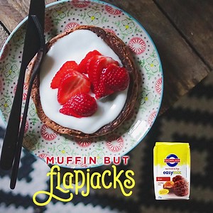 Did you know that you can use your Snowflake Easymix Muffin Mix to create flavoured flapjacks? Add your chosen muffin mix to a bowl and mix together with 1 large egg and 2/3 cup of milk. Cook as a flapjack! | Snowflake