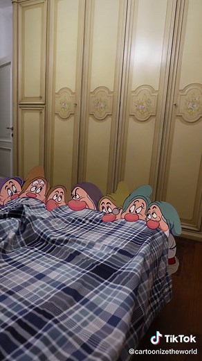 Parodia di Biancaneve: Come State, Nanetti?