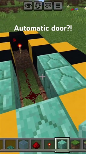Auto Door in Minecraft 🚪 #shorts #minecraft #gaming