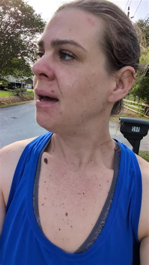 sometimes I go on walks and choose violence #annoying #petpeve #shoppingcart #walmart #standup #posture #goodposture #secondhandembarrassment #embarrassing