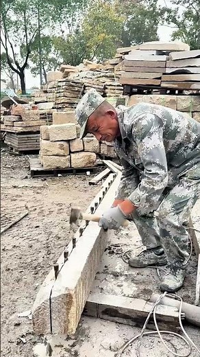 The Clever Trick for Splitting Giant Rocks