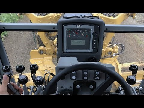 2020 CAT 140 AWD ROAD GRADER. HOW TO USE CROSS SLOPE.