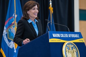 N.Y. Gov Hochul announces expanded college tuition program; here’s what to know