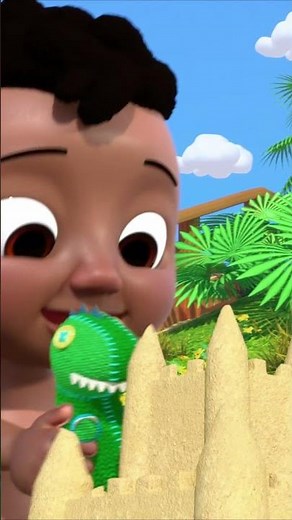 It's beach day so let's build a castle together!🏖️🏰 #beach #sandcastle