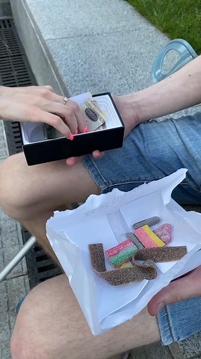 Did the right thing？😱 #help #friends | Deamontol