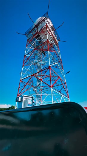 Igor Rodríguez Durán on Instagram: "Evaluamos los avances de la instalación del moderno radar Doppler Meteorológico Banda C en el Complejo Aeronáutico Dominicano, próximo al Aeropuerto Internacional Las Américas. Con su puesta en funcionamiento, lograremos una triangulación de la información emitida por los radares ubicados en Punta Cana y de la Loma Isabel de Torres de Puerto Plata. Esto permitirá fortalecer significativamente el monitoreo del espacio aéreo nacional, y también los pronósticos e
