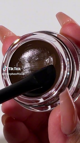 Dip into the tinted #SupremeBrow Sculpting & Shaping Wax for lifted, tinted & tamed brows that wear for up to 8 hours 🤎 Now available at @ultabeauty. #morphe #morphebrushes