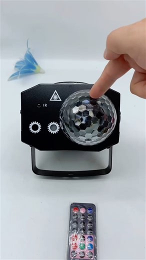 Voice-Controlled Laser Light | 7-Color Disco Strobe for Home Parties