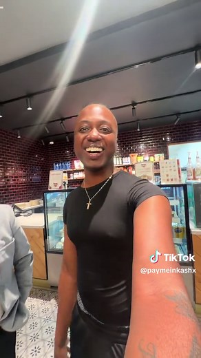 the plot thickens…we go BACK to @chainsmokerbbq.ca for a second chance 👀😜 they are AMAZING! 5 stars across the board!⭐️⭐️⭐️⭐️⭐️this is what accountability looks like guys take notes✍🏾 @Sweet Heart Cafe your desserts were TOP tier, and everyone be nice to Jude he’s the biggest Sweet Heart 💘 tysm chris & michael, you guys are the best gays on this planet, now I can confidently say that we are all besties, see you in texas 🤠🐄 #dailyvlog #storytime #diversityandinclusion #restaurantreview #tas