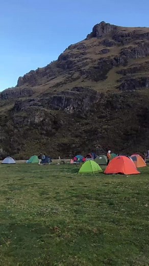 UFOcamping Ecuador: Experiencia Cósmica en Cajas