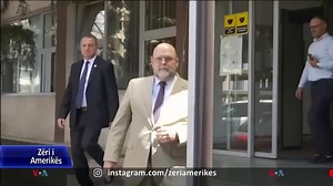 14K views · 247 reactions | Ambasadori amerikan në Prishtinë, Jeff Hovenier, tha të enjten në Prishtine se vendimet e qeverisë së Kosovës, zbatimi i të cilave është shtyrë për 1 shtator, janë në linjë me marrëveshjet e Brukselit Originally published at - https://www.zeriamerikes.com/a/6687023.html | Zëri i Amerikës | Facebook