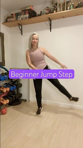 Beginner jump step #beginnerhousestep #shuffleover50 #easydancesteps #dancetutorial