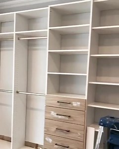 There's nothing like a beautiful custom-built closet! Visit www.closetfactory.com to schedule your free design consultation! Installed by @closetfactory_westchester #closetfactory #customclosets #homedesign #interiordesign #homegoals #closetgoals #homerenovation | Closet Factory