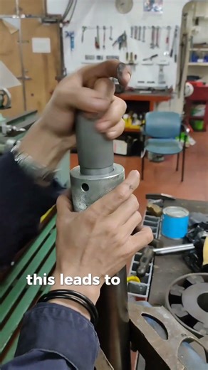 Main Engine Fuel Injector