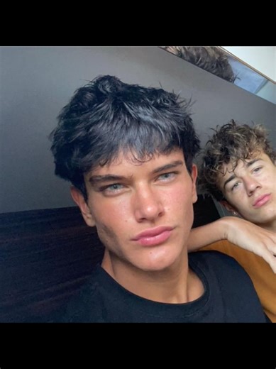 Exploring Men's Attraction: What Works and What Doesn't