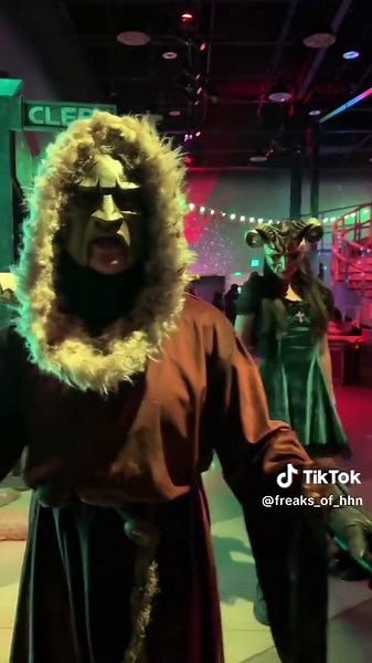 There’s only a few more weeks to experience Krampus & Kin at Universal Horror Unleashed! #halloweenhorrornights #krampus #universalhorrorunleashed #hhnvegas @Universal Horror Unleashed