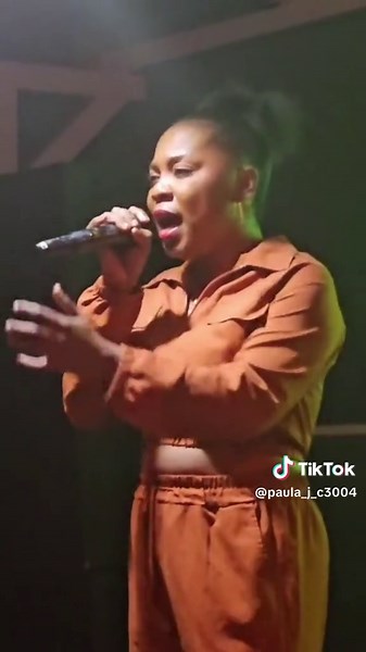 It’s a Saturday and i’m here to remind you to catch me performing live to all your favorite karaoke songs at Utenu Cafe from 19:00 till late. Why would you miss a fun filled night like this? Please come through and let’s have fun together 💃🏽😍! #PAULAJKARAOKE #UTENUCAFE #SATURDAYKARAOKENIGHT #MATUREVYBZONLY