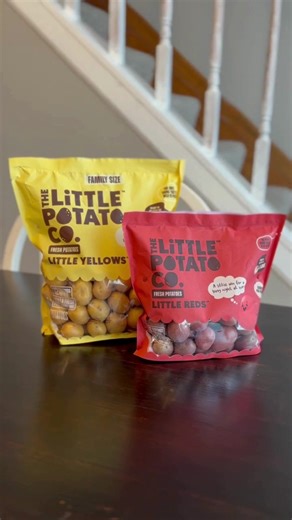 Quick fuel for busy days. These Air Fryer Little Potatoes are crispy on the outside, tender on the inside, and ready in just 15 minutes. Perfect as a post-practice snack or a side that powers your Little Athletes through game day. Fast, wholesome, and kid-approved. Full recipe here: https://www.littlepotatoes.com/recipes/air-fryer-potatoes/