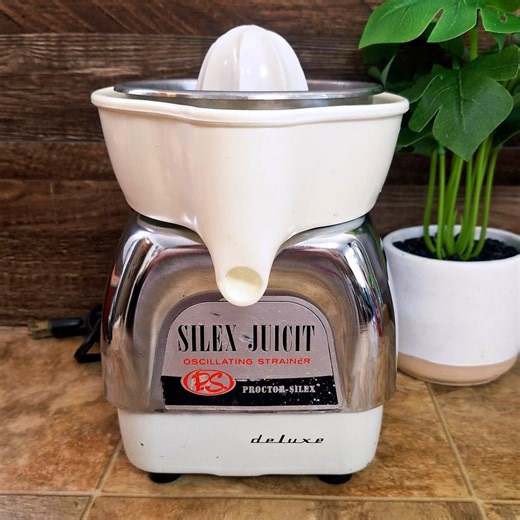 Vintage Electric Orange Press Juicer | 1960s Juicit Automatic by Proctor Silex Model 02711 - Etsy