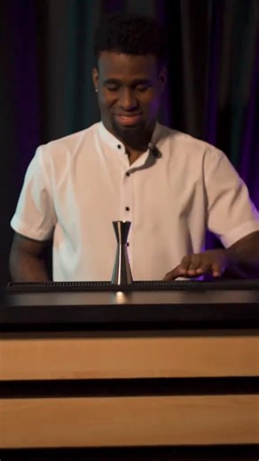 Truco con el jigger súper sencillo de realizar. Síganme para más tip y tutoriales 🔥😊 #roycantinero #VidaDeBartender #habilidades de barman #habilidadesparacócteles #estilodetrabajo | CotelLover-Bartending360/cursoonline