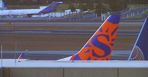 Engine shutdown on Boeing 737 forces emergency landing in Spokane