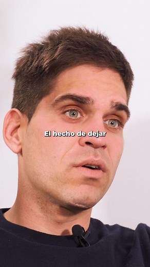 💪 Cualquiera puede dejar las drogas, ¡pero el verdadero cambio radica en la transformación personal! Encuentra tu propósito de vida y haz que tu recuperación tenga significado. ¡Nuevo episodio disponible en las principales plataformas! (Link en la bio) #LuisPerez #Adiccionesaldescubierto #Adicciones #Adiccion #TransformaciónPersonal #RecuperaTuVida | Luis Pérez - Adicciones al Descubierto