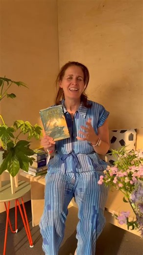 📖 Discover our Children’s Book of the Month for September! In this exclusive video, author @hannahgold_author introduces you to Turtle Moon, and shares what it means to be chosen by independent bookshops. ✨ Journey to the heart of the jungle in this unforgettable adventure from the bestselling author of The Last Bear. Beautifully illustrated by @levi_pinfold, this is perfect for readers 8 . Turtle Moon by is available from independent bookshops now. 🧡📚 #IndieBookoftheMonth | Books Are My Bag