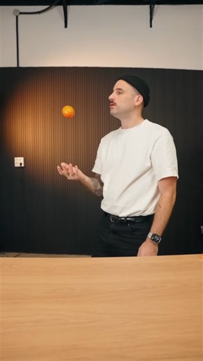 Impossible video transitions using the new Kling 01 AI model