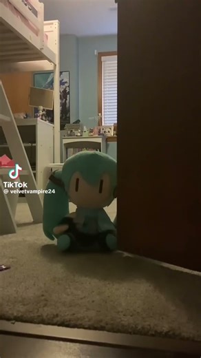 Miku Got You Some Food! #tiktok #shorts #funny #fyp #trending #miku