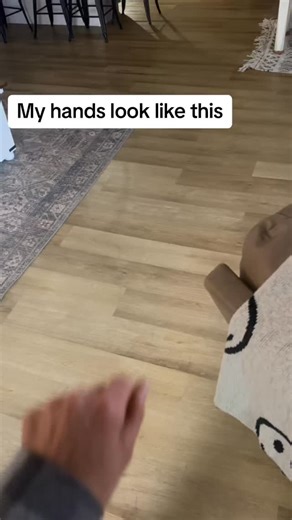 Pink collar worker at it’s finest 🤎 He hates when I spray without gloves😆 | Sunless Soul