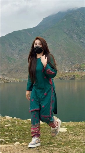 Beautiful Girl in Green Outfit at Stunning Mountain Lake 😍🏔️ | Nature Vibes #Shorts #youtubeshorts