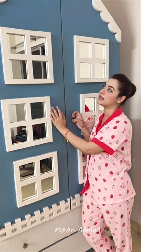 পাখির বাসা বা আলমারি: মাতৃত্বের স্মৃতি