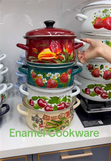 Vintage Enamel Cookware For Healthy Cooking