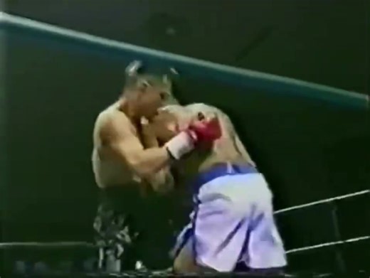 Kosta Tszyu walks through the very tough Sammy Fuentes in 1992. #Boxing #History | BTR Boxing Podcast Network