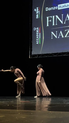 Evento organizzato da Danze Italia , scopri tutti i nostri concorsi Direttore artistico dell’evento: @daniloravnic #dance #danze #videoviral #ballet #danzeitalia