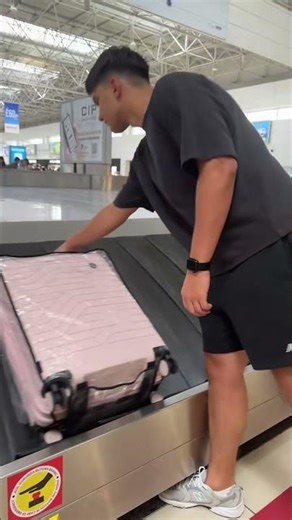 Trying to Travel in a Suitcase – The Ultimate Luggage Challenge!