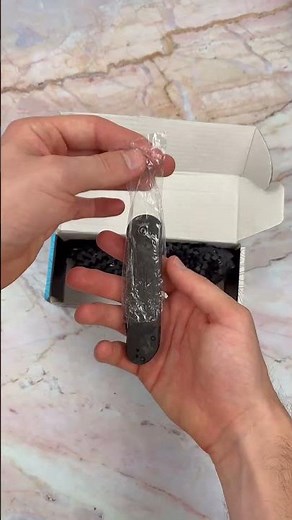 Unboxing INSANELY satisfying mystery knives… #mysteryknives #knives #unboxing