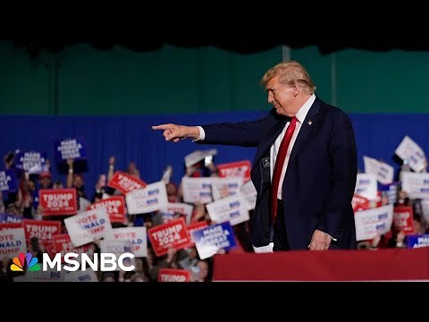 'He looks lost': Trump has gaffe-filled weekend on the campaign trail