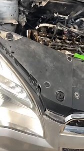 156K views · 516 reactions | This is the only way to use brake clean to clean your junk 2.4 ecotec #fbreels #mechanicsoftiktok #foryourpage #mechanicalengineering #mechanic #mechaniclife | Pro mechanic | Facebook