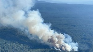 Oregon wildfire updates: Scenic Fire grows on Upper Rogue River, slowing Highway 230
