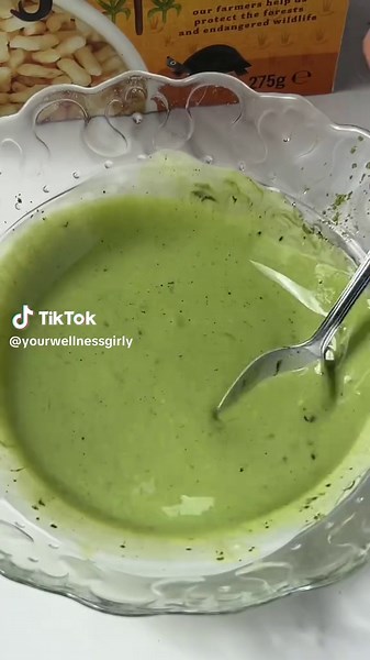 Easy No Bake Matcha Dessert Recipe in 4 Ingredients