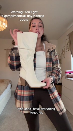 Obsessed with these below-the-knee chunky heel boots 😭🖤 They make every outfit look more put together and the comfort?? Unreal. #chunkyheelboots #belowthekneeboots #fallboots2025 #tiktokshopblackfriday #tiktokshopcybermonday