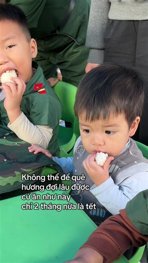 Ăn Mừng Tết Với Cơm Nắm Muối Vừng