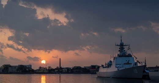 5月23日两岸扫描 英前内阁秘书：中共是未来20年世界首要威胁 | 巨大天坑 | 偷渡金门 | 重庆公安 | 新唐人电视台