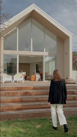 A modern barnhouse that’s guaranteed to inspire a sense of awe! Tour Wiggins St on our channel today