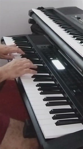 Canção de Christopher Cross "Arthur's Theme" (Piano Cover)