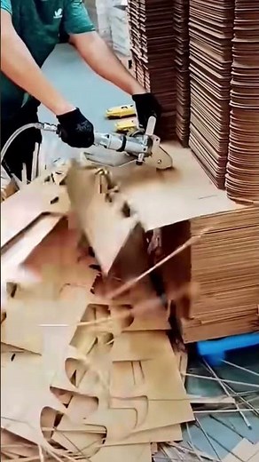 Trimming process of corrugated boxes